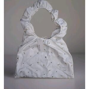 NWT Find Me Now Ruffle Cotton‎ Floral Shoulder Bag - F6